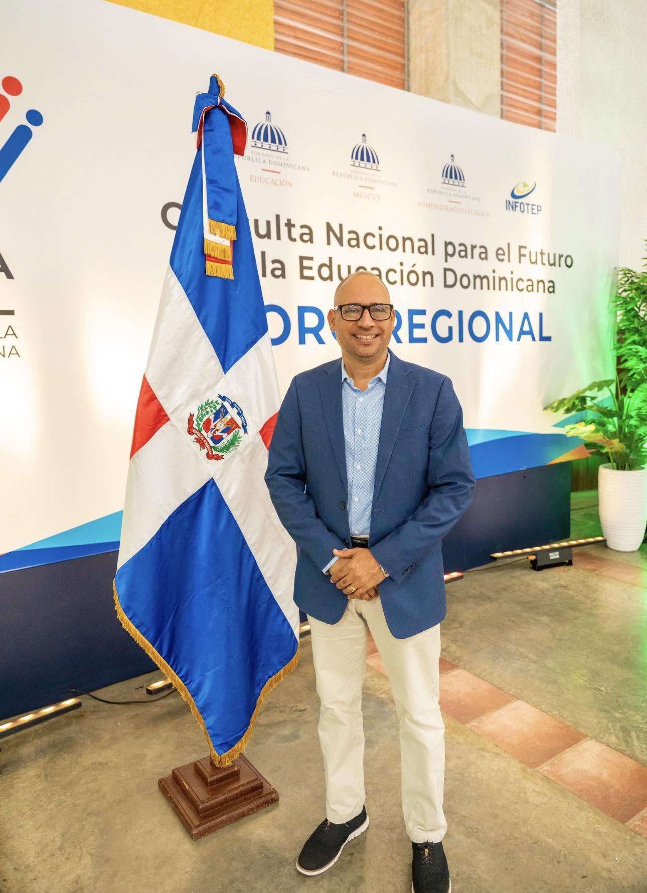 Alcalde de El Limón participa en consultas regionales para fortalecer el sistema educativo nacional